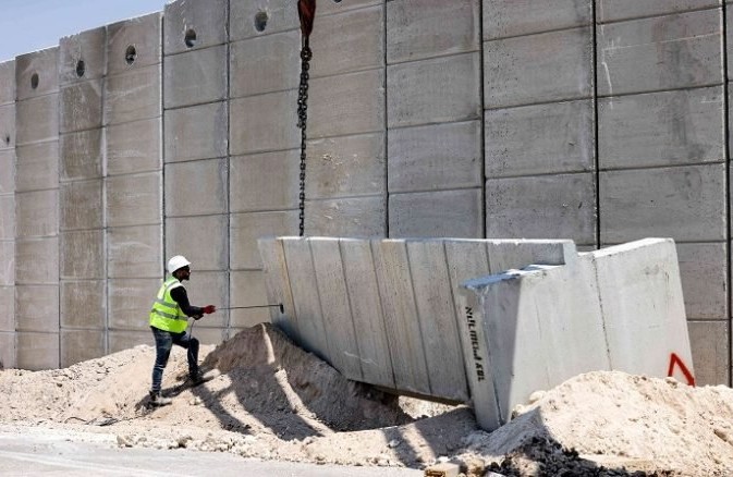 إسرائيل تعتزم استقدام مغاربة للعمل في البناء والتمريض