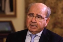 فيديو: بكاء رئيس الوزراء الأردني الأسبق طاهر المصري خلال سماعه أغنية موطني