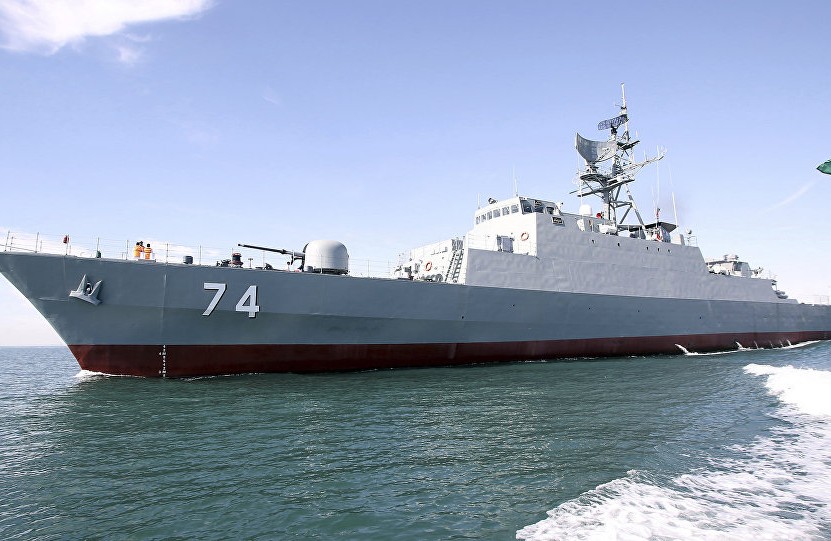 ماذا يحدث في الخليج العربي...تعزيز البحرية الإيرانية ووصول أكبر مجموعة للبحرية الأمريكية