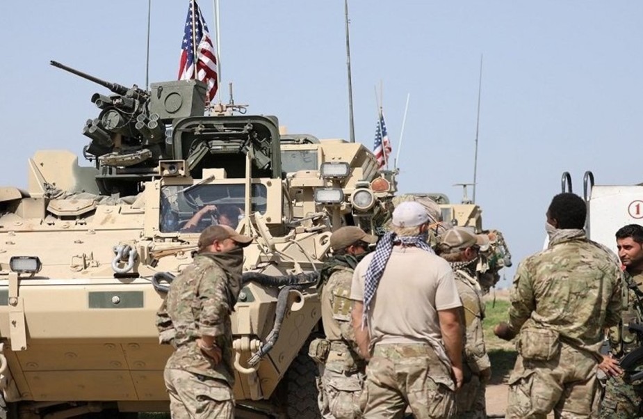 القوات الأميركية تخلي أول مستودع عسكري لها شمال شرق سوريا بعد إعلان قرار الانسحاب