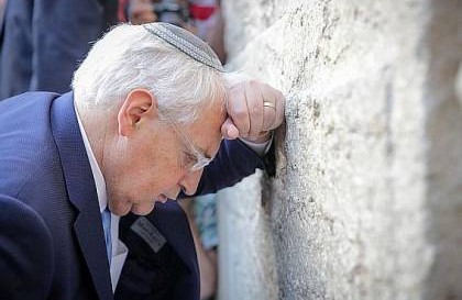 فريدمان: "الصفقة" قد تتطور لحكم ذاتي "محسن" للفلسطينيين دون القدس