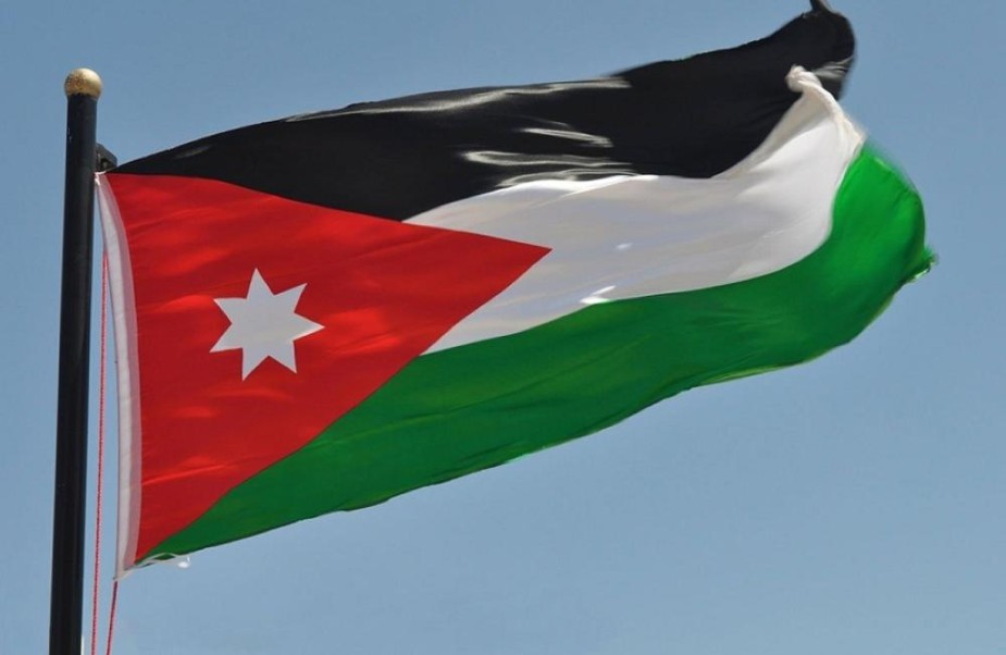 الأردن: استقالة كل الوزراء في حكومة عمر الرزاز تمهيدا لإجراء تعديل وزاري