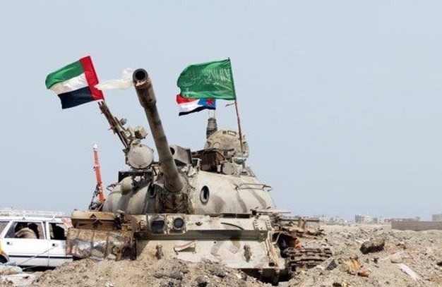 "نيويورك تايمز": انسحاب الإمارات من اليمن ضربة لجهود الحرب السعودية