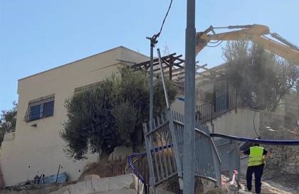 الاحتلال الإسرائيلي يهدم منزلا في سلوان بالقدس