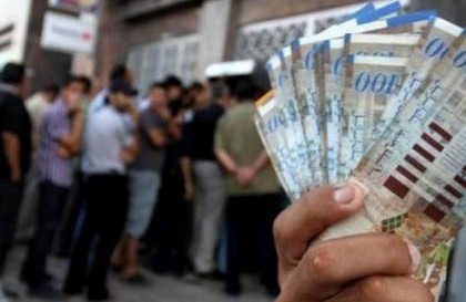 المالية تعلن موعد صرف رواتب شهر نوفمبر لموظفي السلطة في غزة والضفة