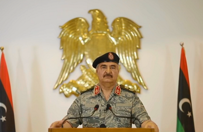 حفتر يعلن تحديه قرار مجلس الأمن بشأن وقف إطلاق النار في ليبيا