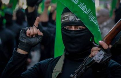 مراقبون: امتناع حماس عن المشاركة بمواجهة إسرائيل يُبقي باب التهدئة مفتوحا