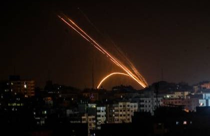 لهذا السبب.. لم يرد الجيش الإسرائيلي على إطلاق الصواريخ من غزة الليلة