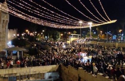 هيرست: نصر إسرائيل "الزائف" سيمرغ في شوارع القدس