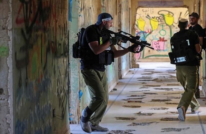 توقعات بانفجار الوضع في القدس تدفع إسرائيل لمنع المستوطنين من اقتحام الأقصى
