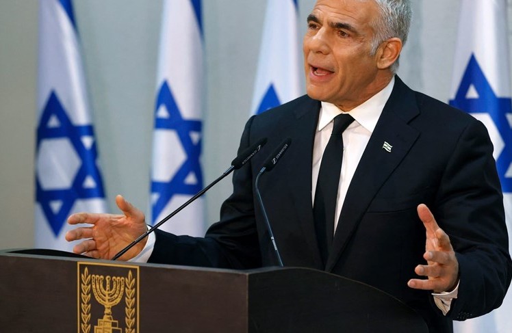 وزير الخارجية الإسرائيلي يدعو لرد قاس على هجوم استهدف سفينة قبالة سلطنة عمان