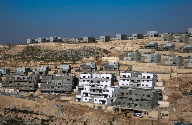 القدس المحتلة: مخططات لإقامة 6 مستوطنات في قلب أحياء فلسطينية