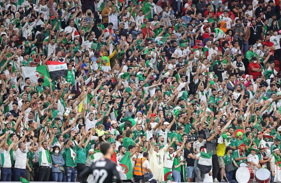 الجزائر تقضي على أحلام تونس بهدفين نظيفين وتتوج بكأس العرب- (صور )