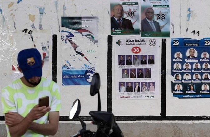نحو بروز الجيل الثالث من القادة السياسيين في الجزائر: أحزاب سياسية تحضر لعقد مؤتمراتها في الأشهر المقبلة