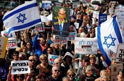 كاتبان أميركيان : إسرائيل في مكان لم تكن به من قبل